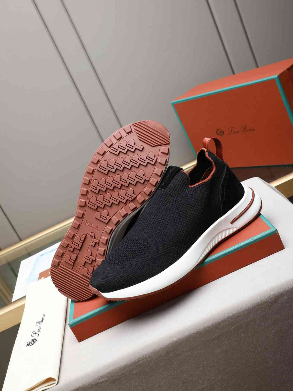 Loro Piana 360 flexy Walk Sneaker Black/Brown .