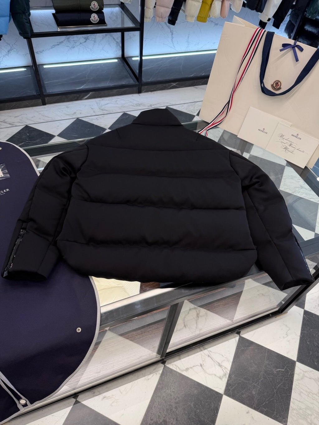Moncler x EE72 by Edward Enninful Seymour Short Down Jacket Feminina