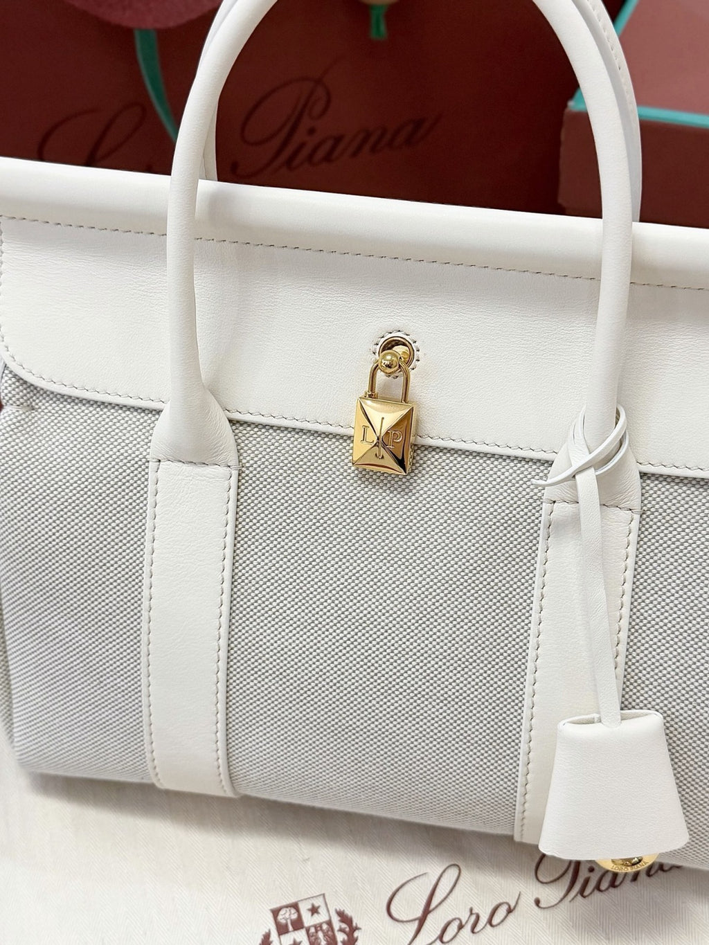 Loro Piana Loom L25 Tote Bag White/Grey