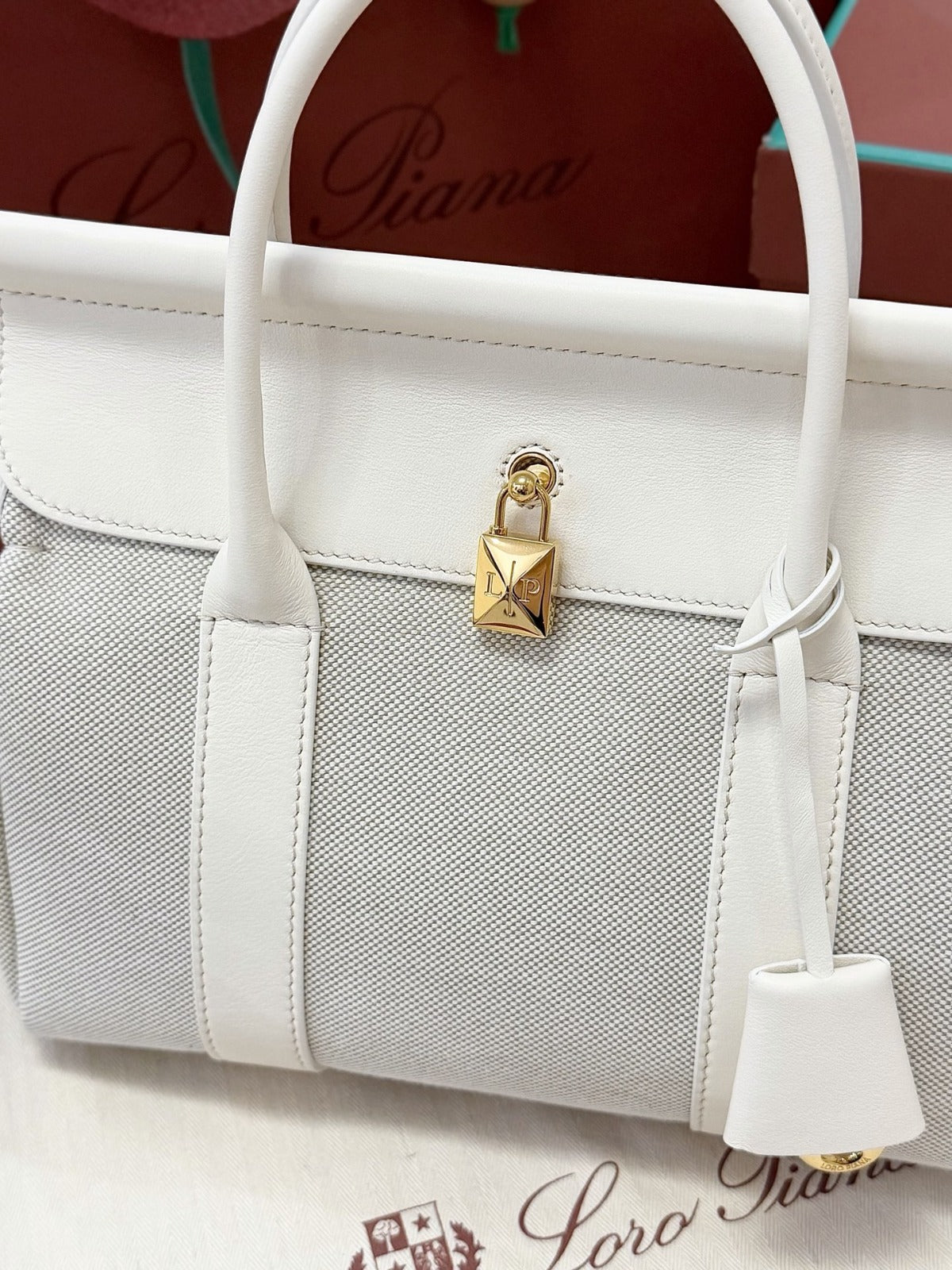 Loro Piana Loom L25 Tote Bag White/Grey