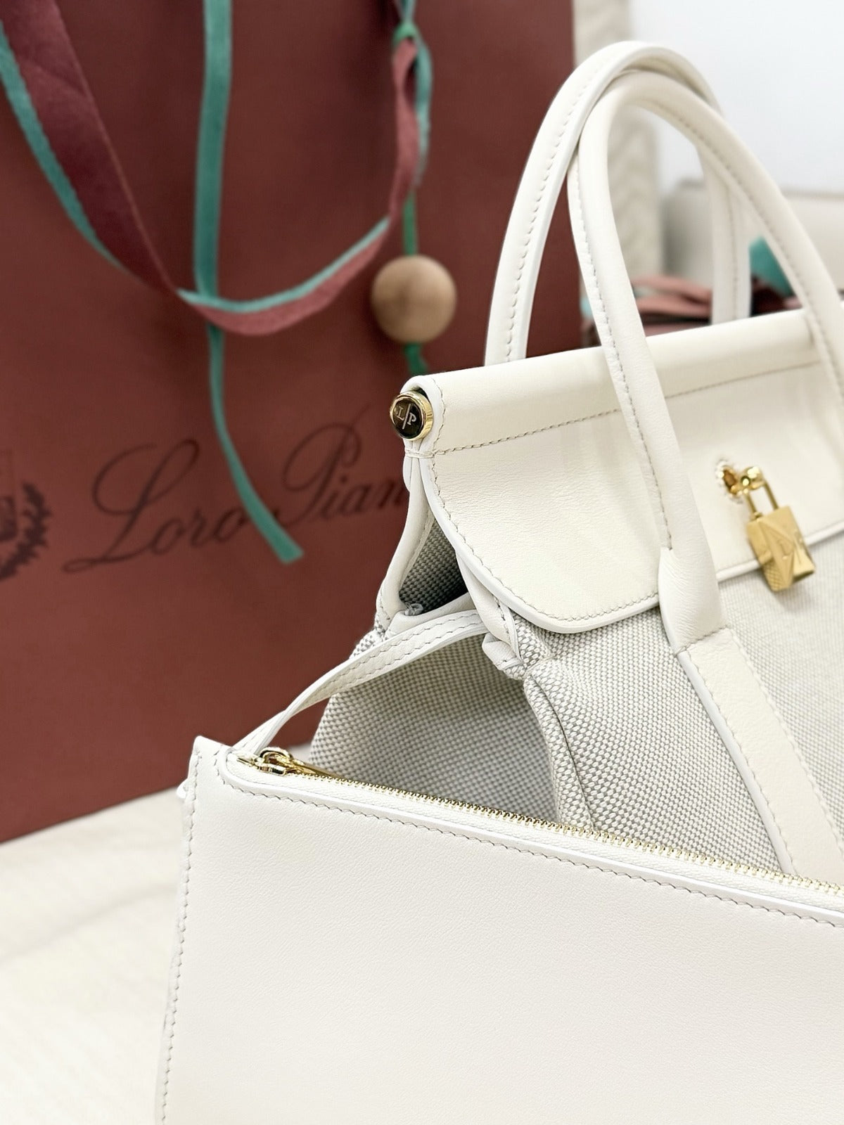 Loro Piana Loom L25 Tote Bag White/Grey