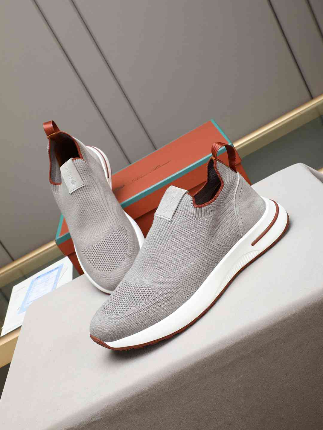 Loro Piana 360 LP Flexy Walk Sneaker Grey/Brown .