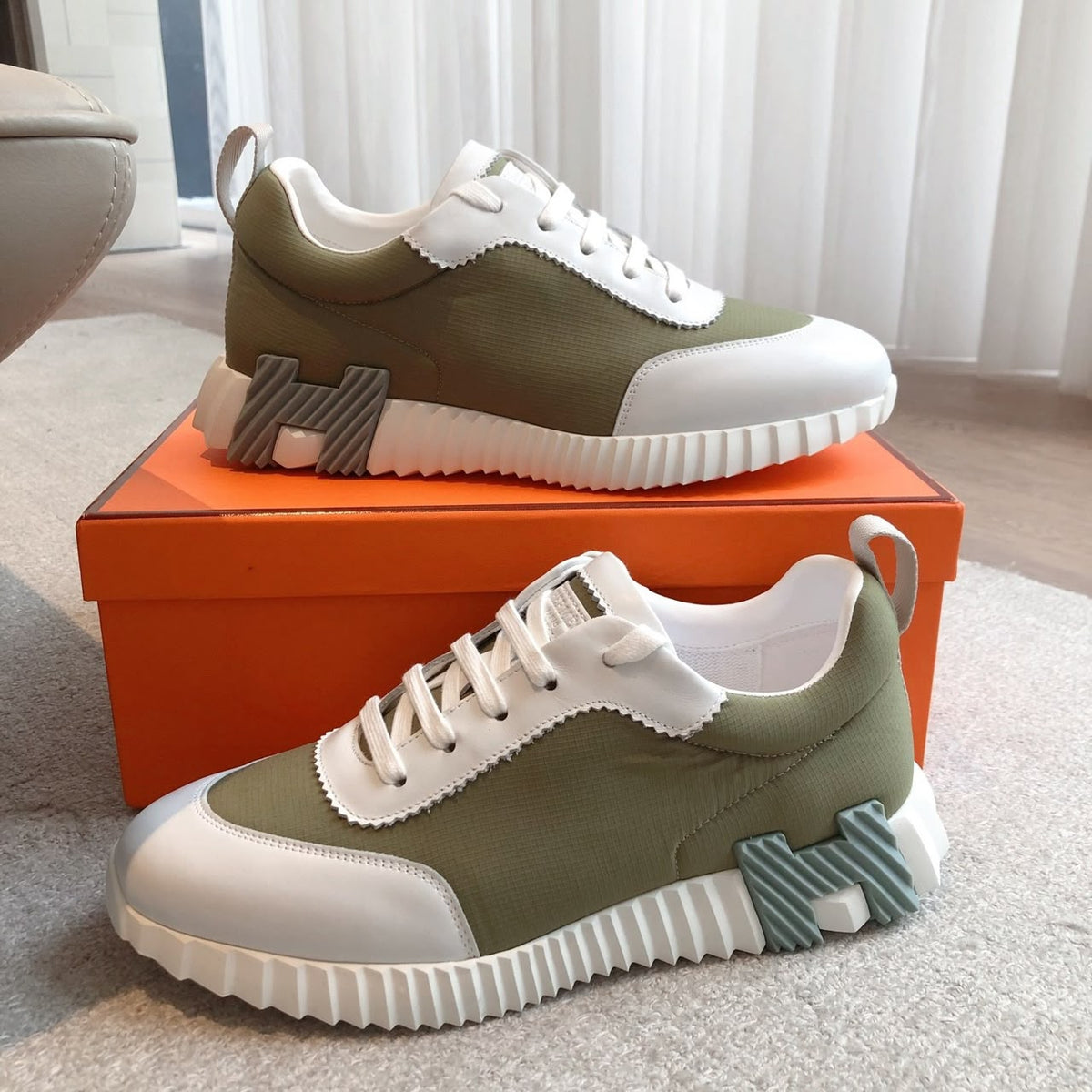 Hermès Bouncing Sneaker Tundra Green/White