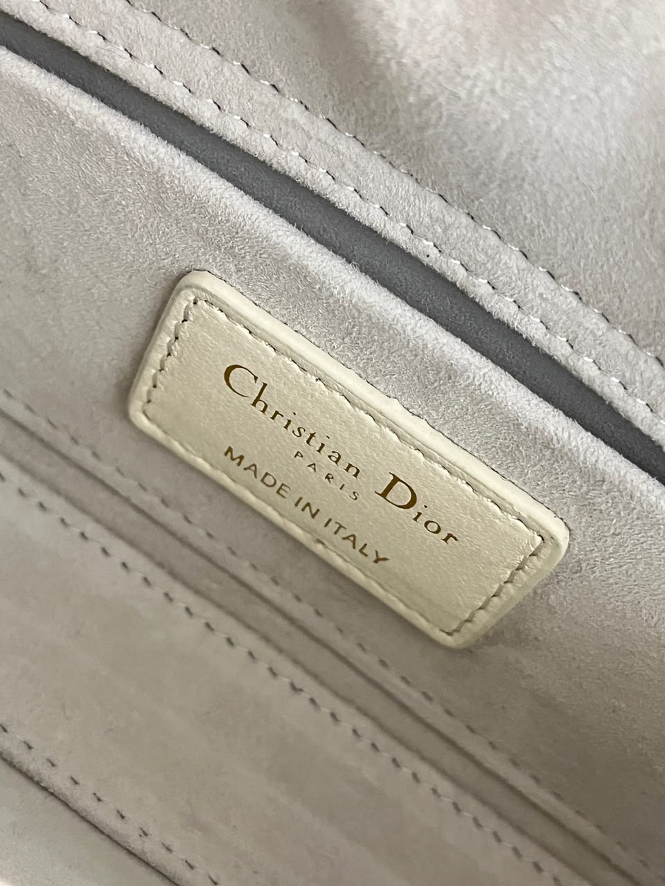 Dior Lady D-Joy Bag Latte .
