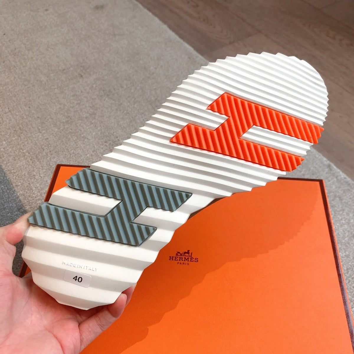 Hermès Bouncing Sneaker Tundra Green/White