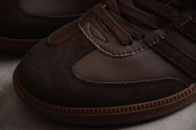 Samba Brown Off White